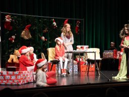 Weihnachtstheater 2017 - Die kleine Hexe Karoline