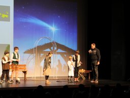 2025 - Christkindlmarkt Unterföhring: "Wenn ein Stern vom Himmel fällt"