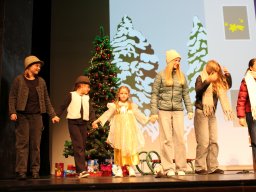 2025 - Christkindlmarkt Unterföhring: "Wenn ein Stern vom Himmel fällt"